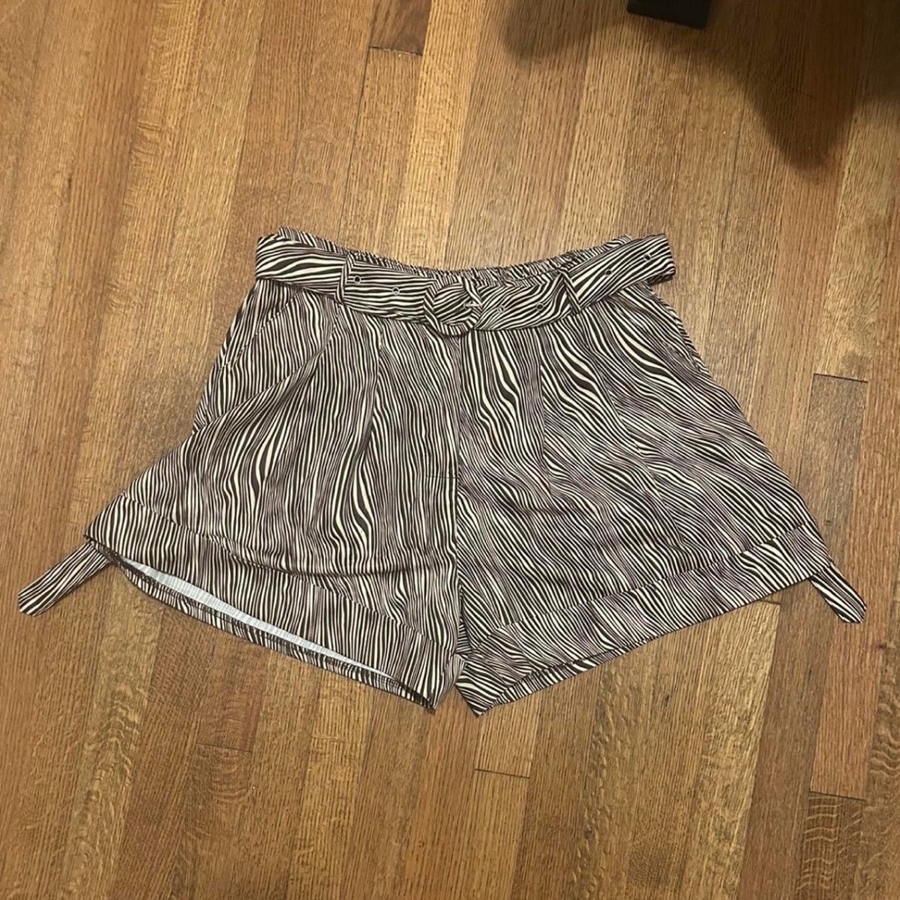 Vintage Zebra Print Women's Shorts